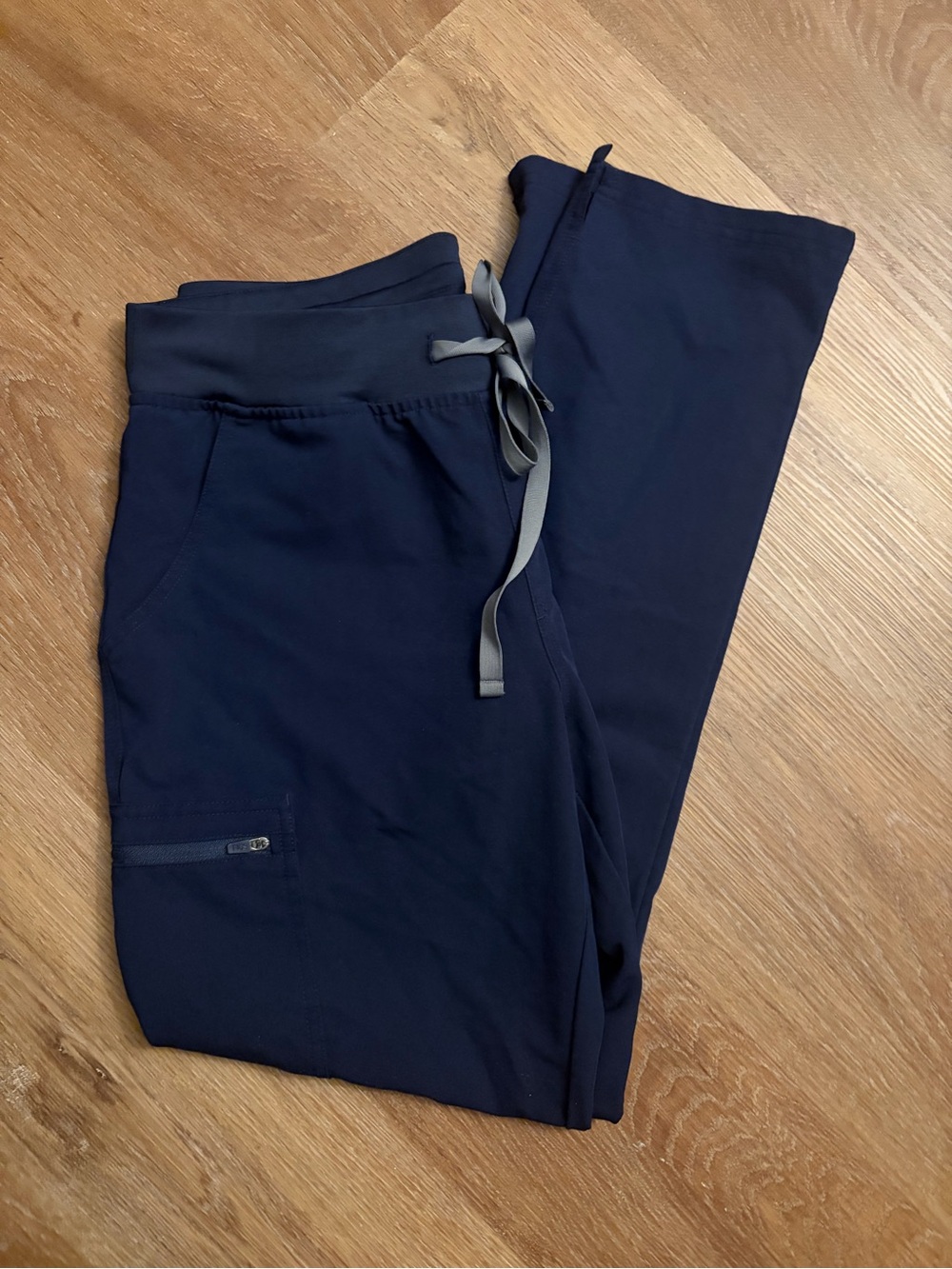 Women’s Figs Scrub Pants navy medium